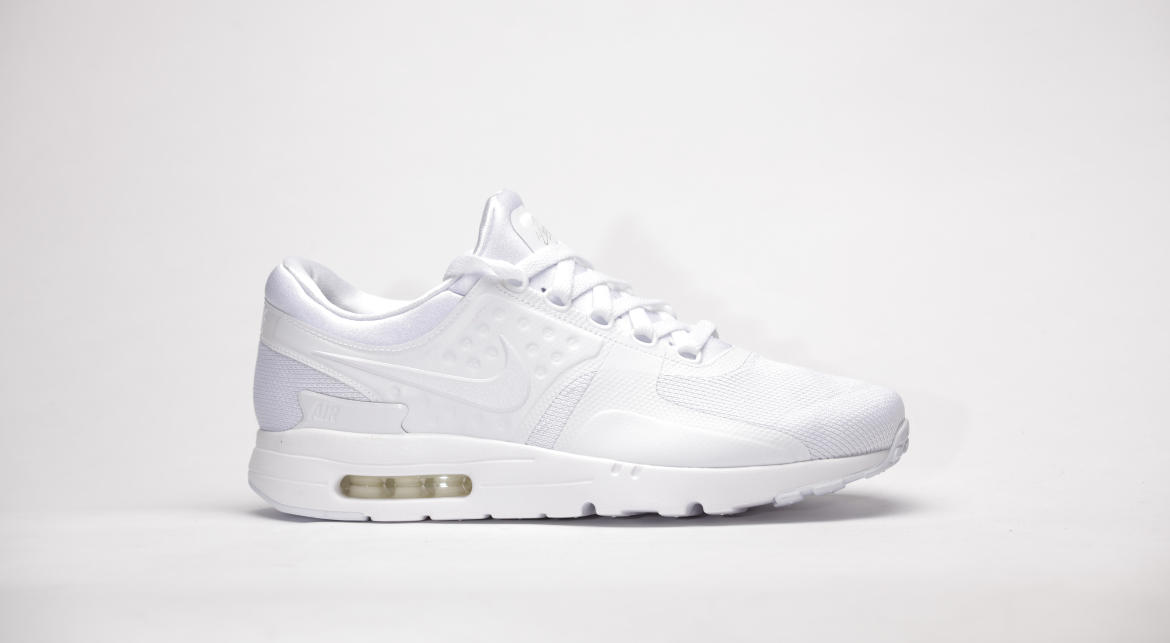 Air max outlet zero essential white